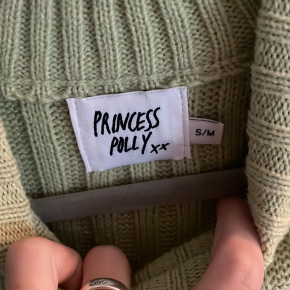 Green turtleneck - Picture 3 of 3